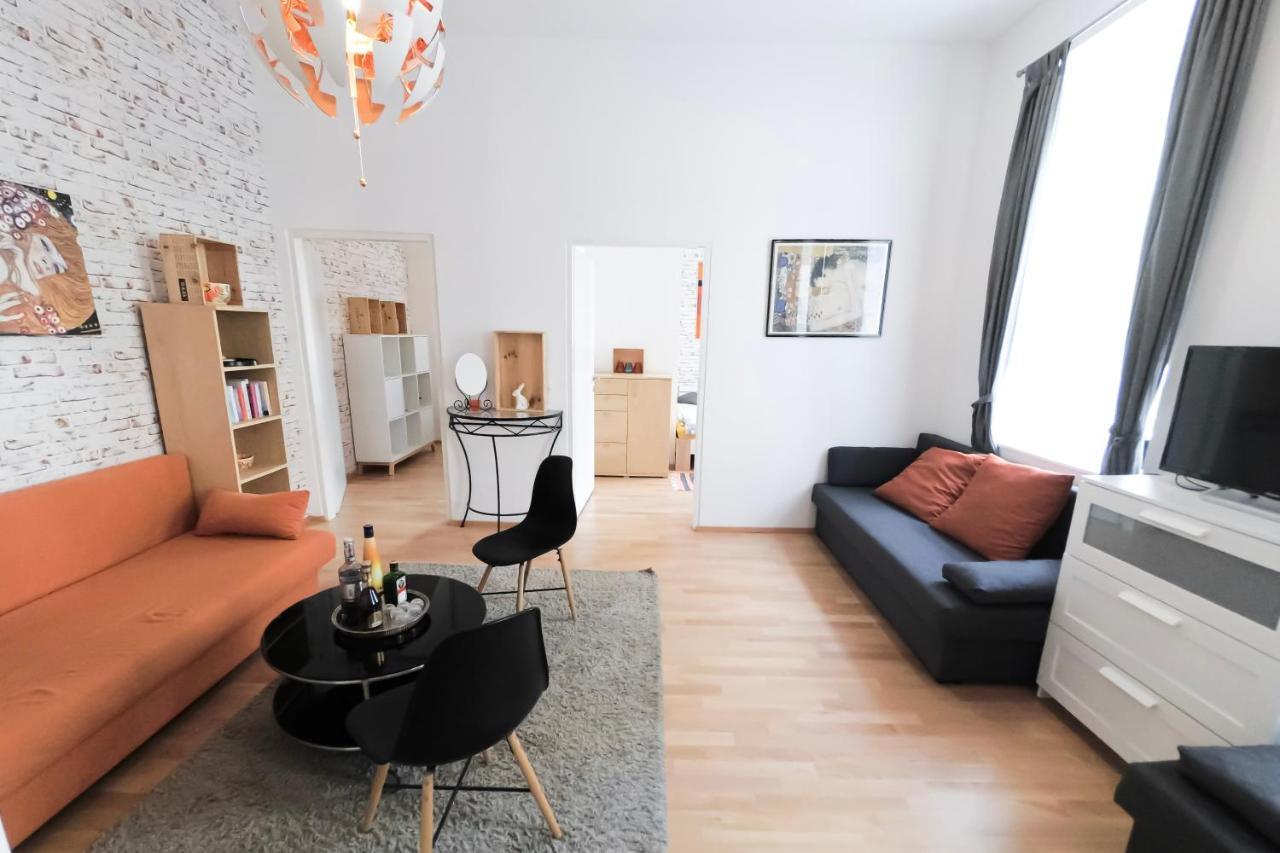 Apartment Meidling Wenen Buitenkant foto